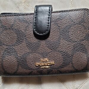 Coach Signature Medium Corner Zip Wallet L-Shaped Zipper Brown Leather